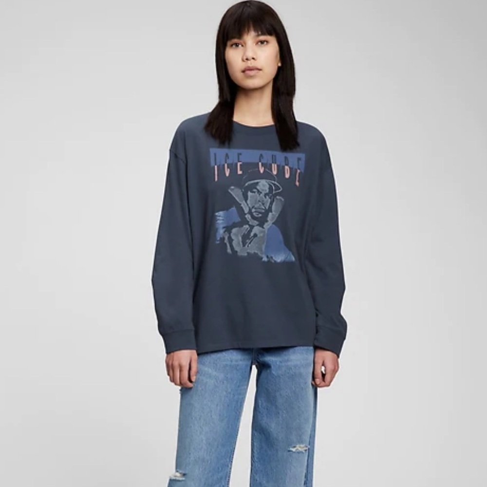 NWT Gap Teen Oversized Graphic Size: 8